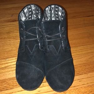Toms wedges OBO